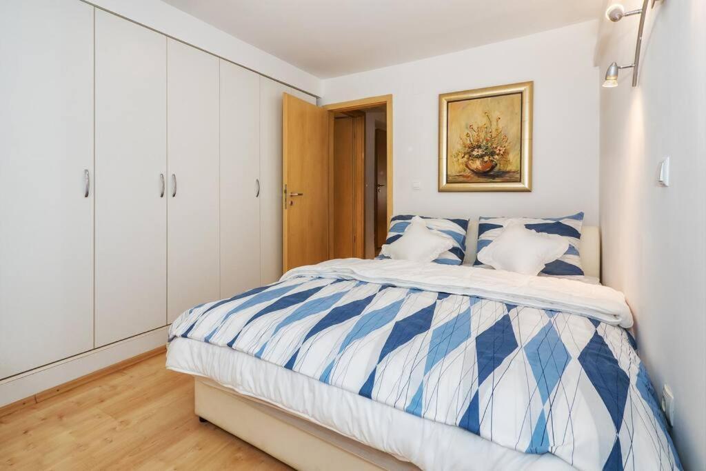 Relaxing 2Bd Apartment, Ground Floor - Walk To Old Town Split Exterior photo