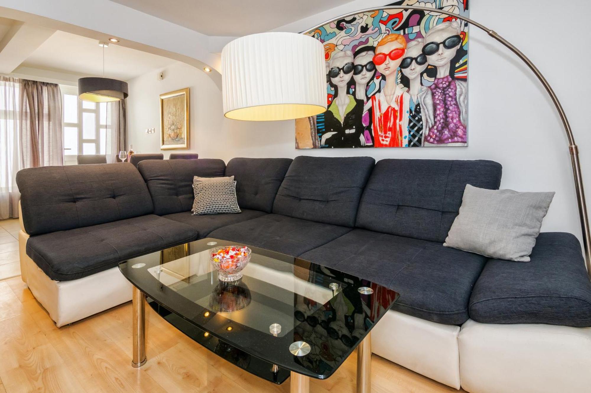 Relaxing 2Bd Apartment, Ground Floor - Walk To Old Town Split Exterior photo