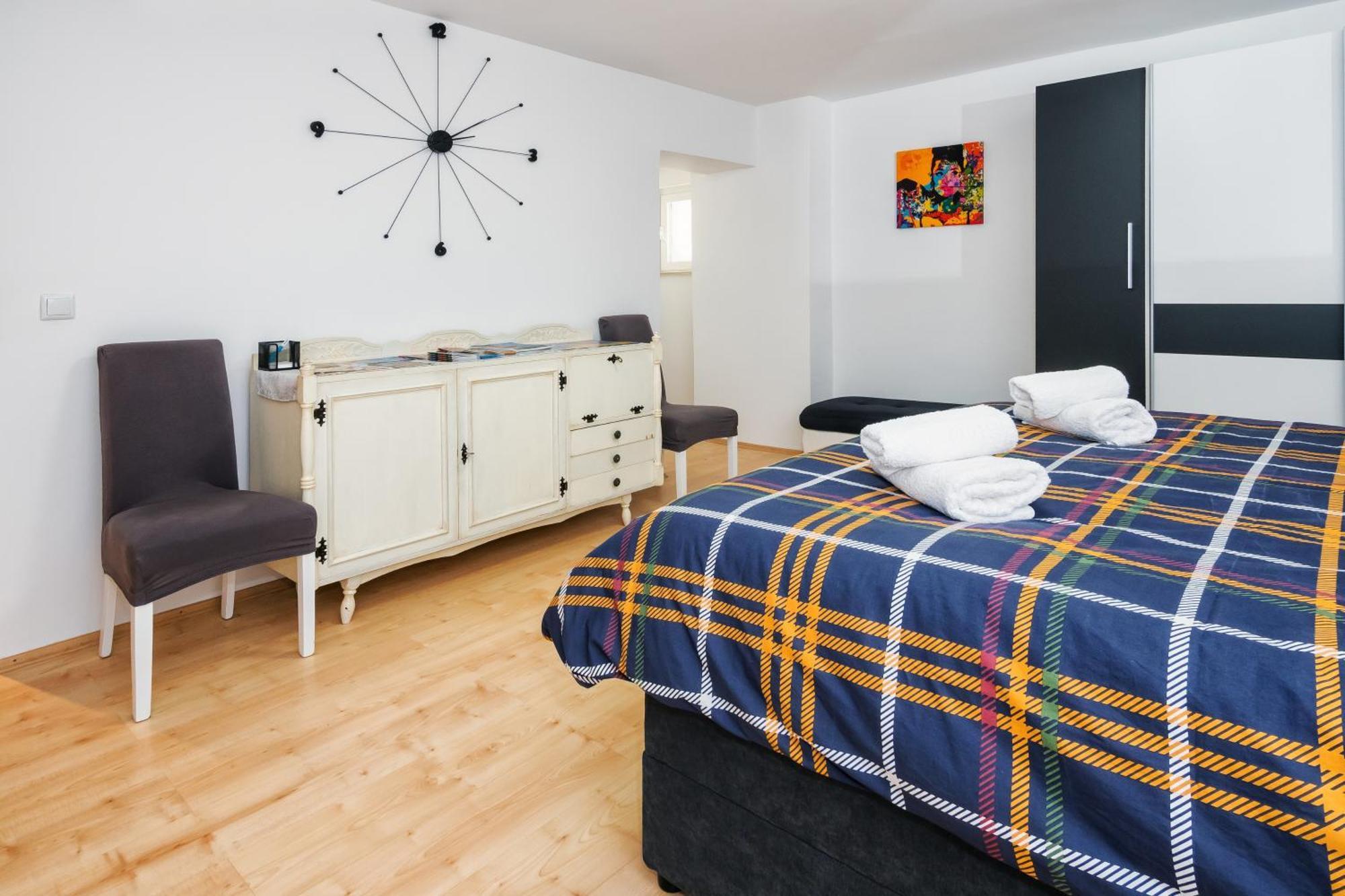 Relaxing 2Bd Apartment, Ground Floor - Walk To Old Town Split Exterior photo