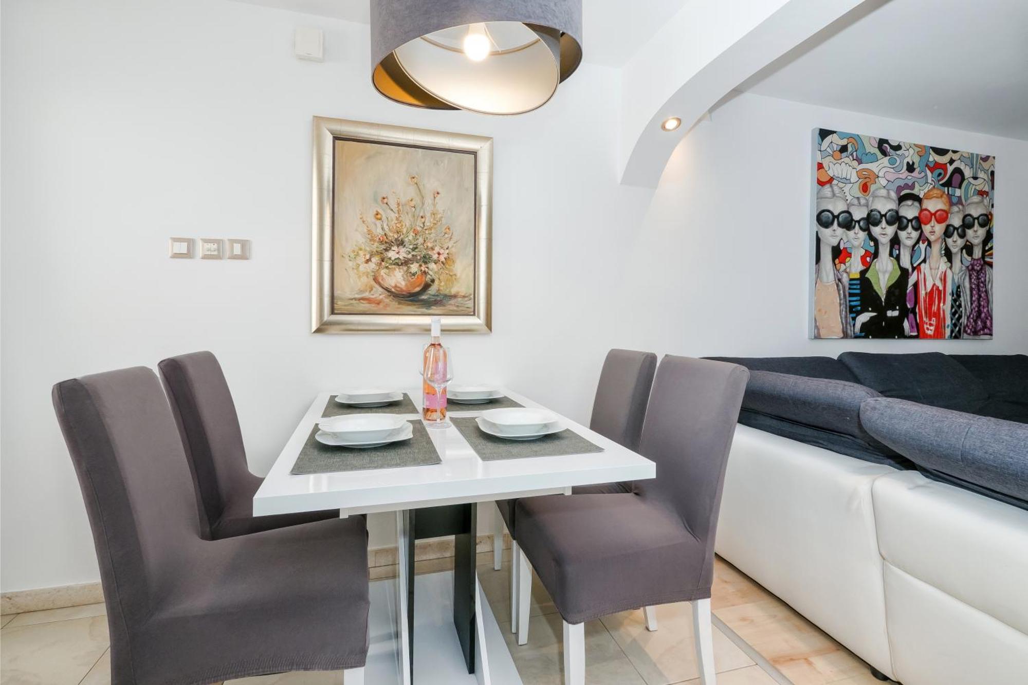 Relaxing 2Bd Apartment, Ground Floor - Walk To Old Town Split Exterior photo